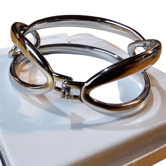 Calvin Klein NWT Silvertone Stainless Steel Bracelet - Picture 3 of 7